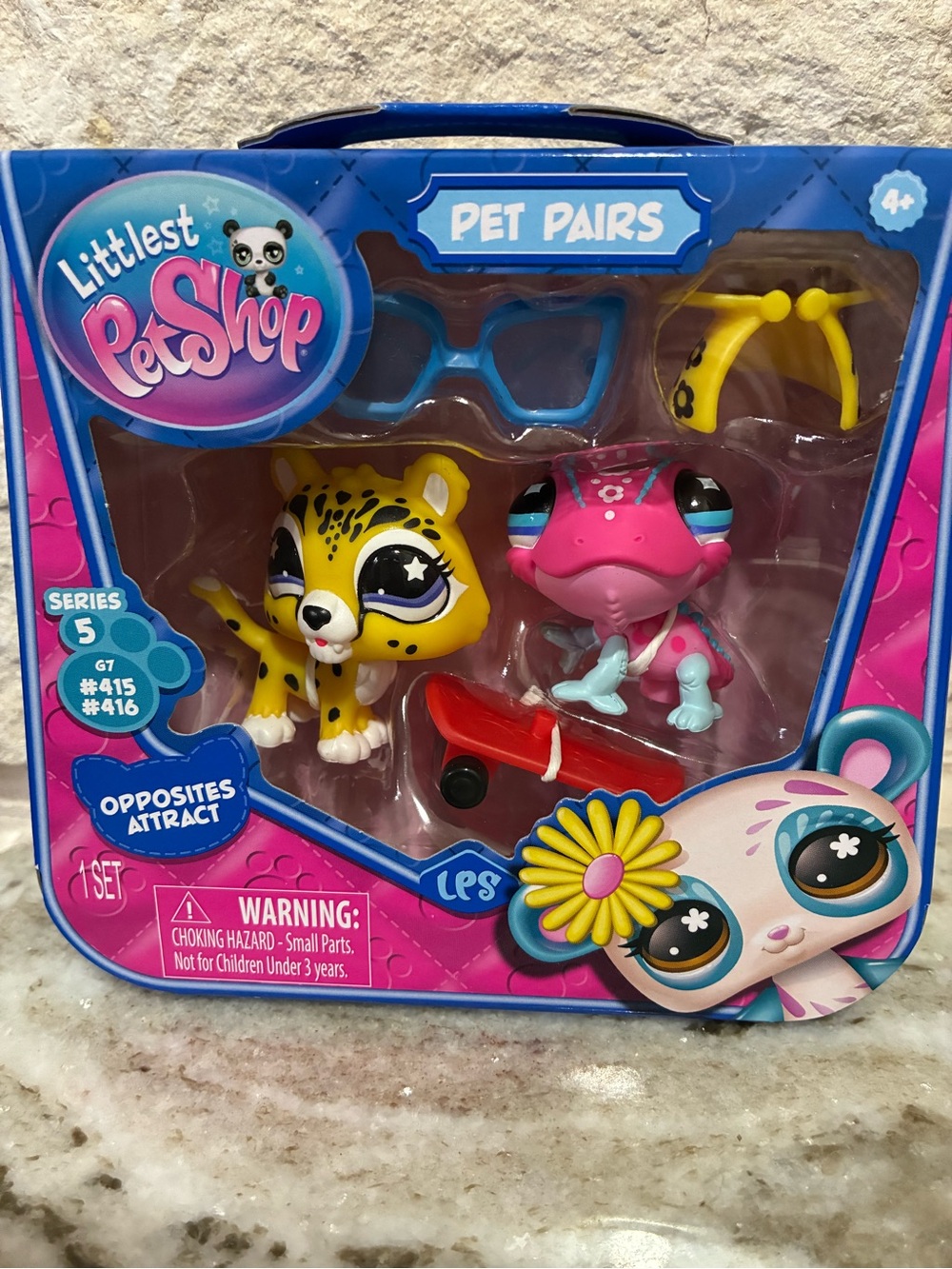 Littlest Pet Shop Yellow Leopard & Pink Frog Pet Pairs Set Opposites Attract